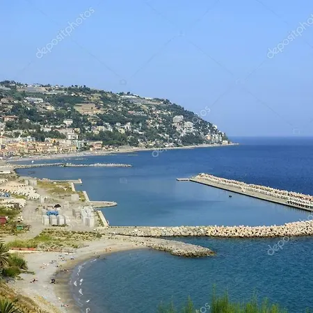 La Terrazza Sul Mare Cod Aautim10907 * Ospedaletti