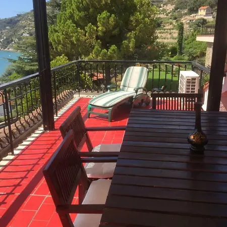 Lägenhet La Terrazza Sul Mare Cod Aautim10907 Ospedaletti